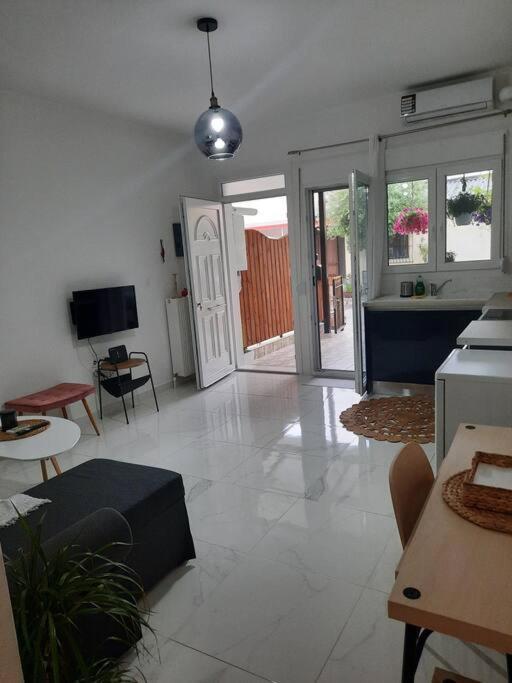 House In Diavata, Thessaloniki, Greeceアパートメント エクステリア 写真