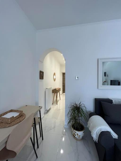 House In Diavata, Thessaloniki, Greeceアパートメント エクステリア 写真