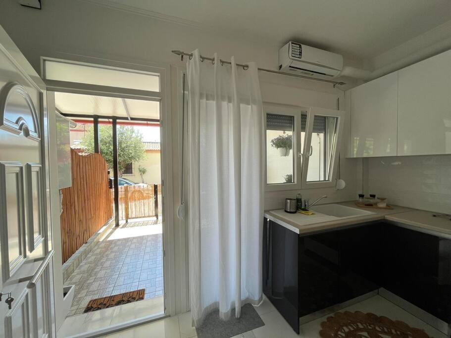 House In Diavata, Thessaloniki, Greeceアパートメント エクステリア 写真